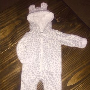 NB Carter’s Snow Leopard (hoodie/footie)
